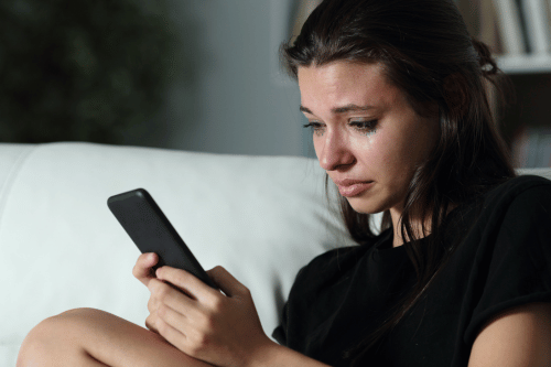 how does school affect students mental health: cyber bullying
